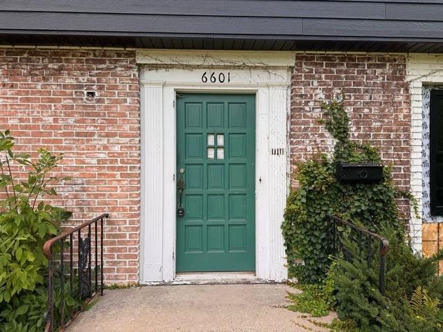6601 Naomi Drive, Edina, MN 55439
