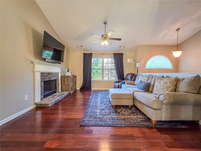 123 Willow Springs Drive, Dallas, GA 30132