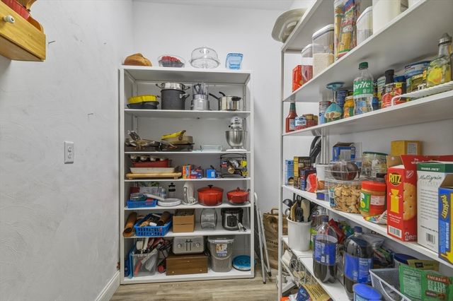 9 Oliver Rd, Weymouth, MA 02189