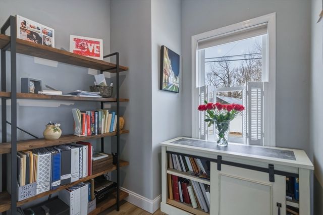 9 Oliver Rd, Weymouth, MA 02189