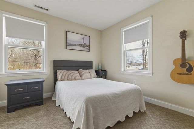 9 Oliver Rd, Weymouth, MA 02189