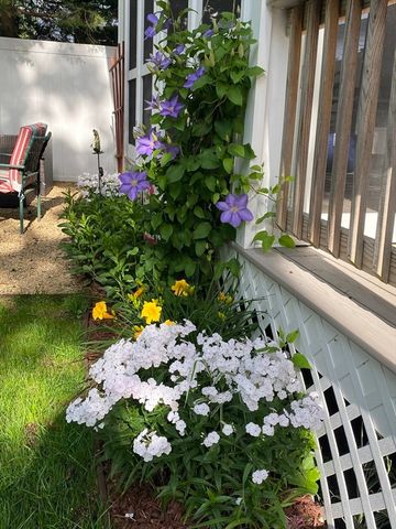 9 Oliver Rd, Weymouth, MA 02189