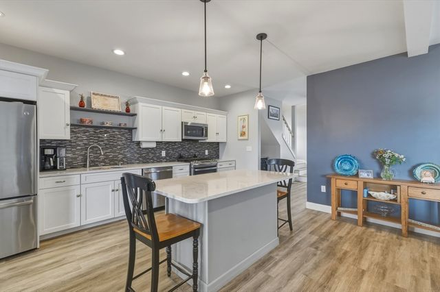 9 Oliver Rd, Weymouth, MA 02189