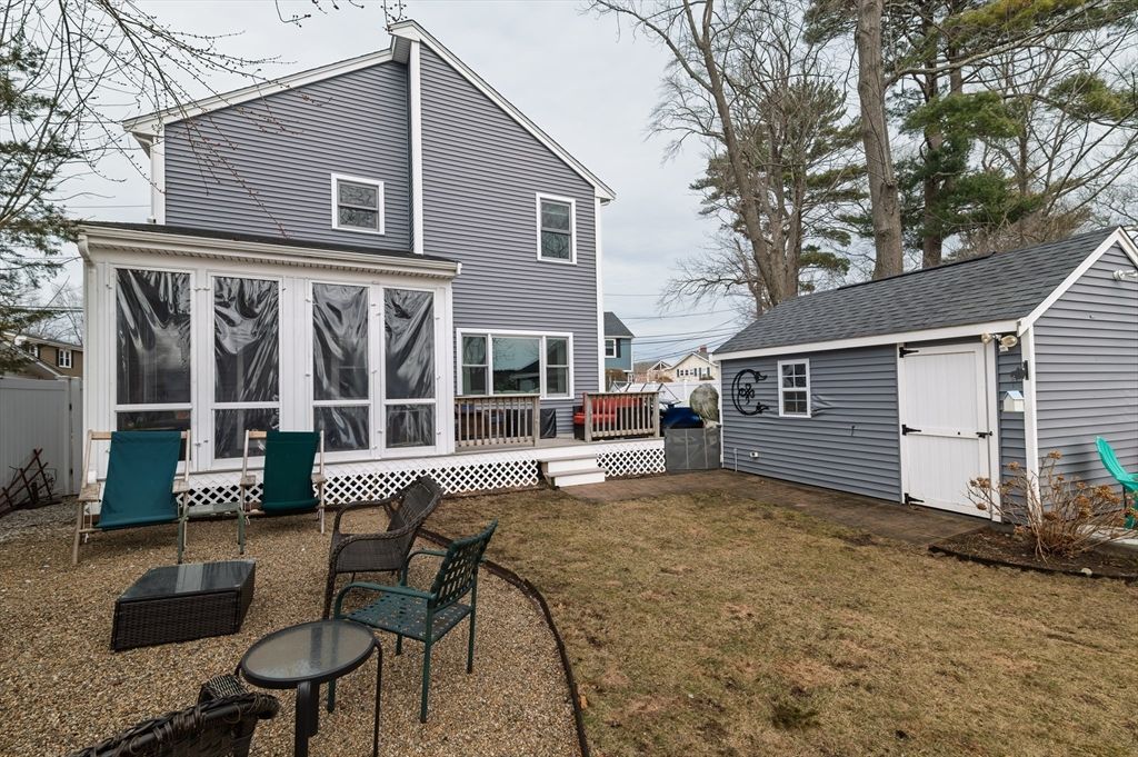 9 Oliver Rd, Weymouth, MA 02189