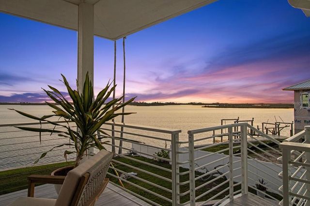 12010 W BAYSHORE DRIVE, Crystal River, FL 34429