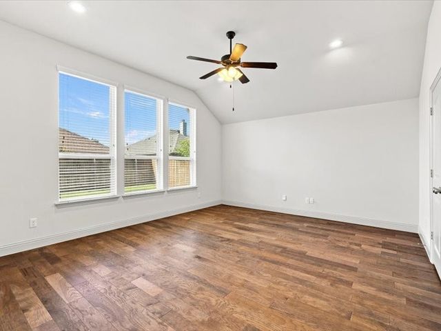 637 Piper Drive, Saginaw, TX 76179