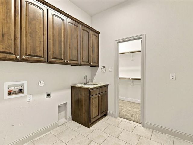 637 Piper Drive, Saginaw, TX 76179