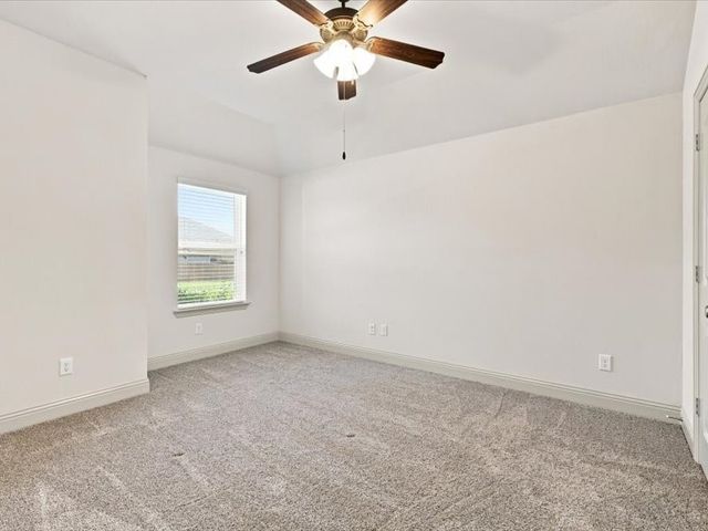 637 Piper Drive, Saginaw, TX 76179