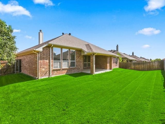 637 Piper Drive, Saginaw, TX 76179