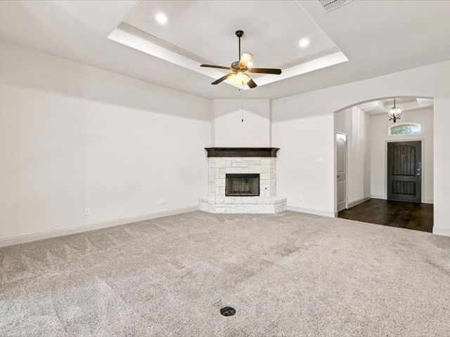 637 Piper Drive, Saginaw, TX 76179