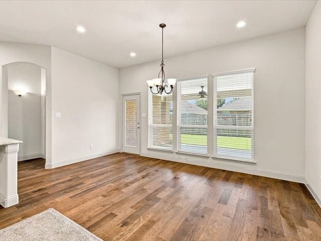 637 Piper Drive, Saginaw, TX 76179
