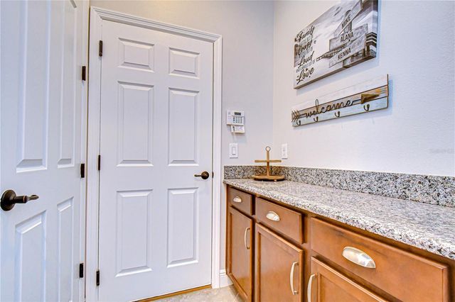 5821 JASPER GLEN DRIVE, Lithia, FL 33547