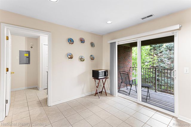 49277 Silver Birch Circle, Shelby Charter Township, MI 48315