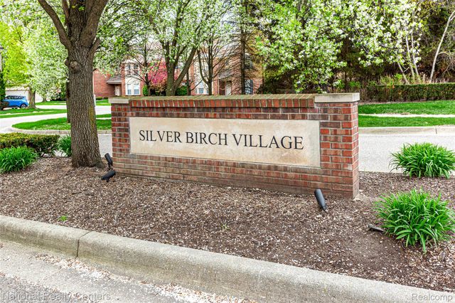 49277 Silver Birch Circle, Shelby Charter Township, MI 48315
