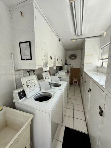 1607 Arthur St 303, Hollywood, FL 33020