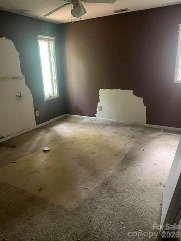 6026 Kingstree Drive, Charlotte, NC 28210