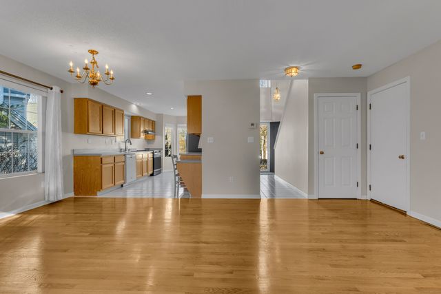 20 Lakeview Drive 20, Branford, CT 06405