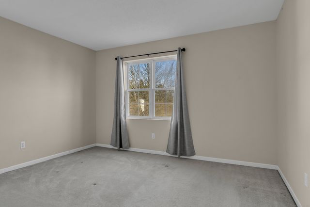 20 Lakeview Drive 20, Branford, CT 06405