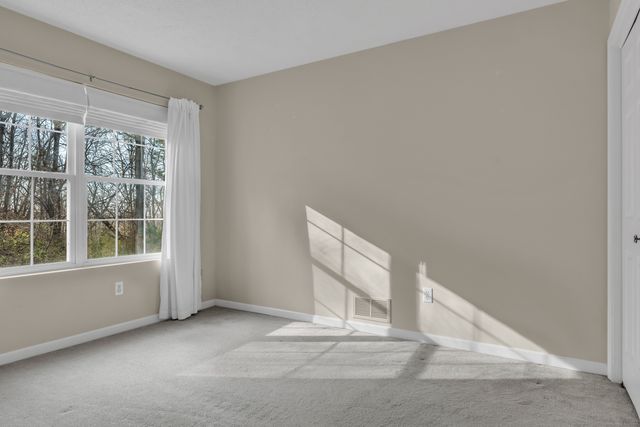 20 Lakeview Drive 20, Branford, CT 06405