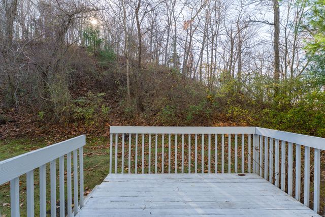 20 Lakeview Drive 20, Branford, CT 06405