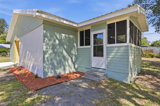 1214 NE 28TH AVENUE, Gainesville, FL 32609