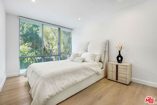 2170 Century Park East 208, Los Angeles, CA 90067