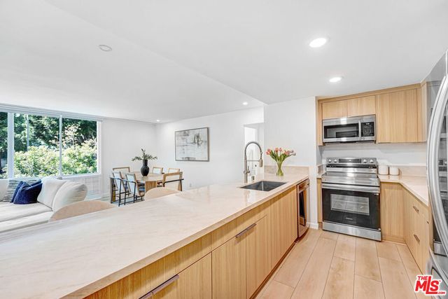 2170 Century Park East 208, Los Angeles, CA 90067