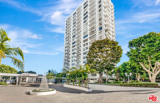 2170 Century Park East 208, Los Angeles, CA 90067