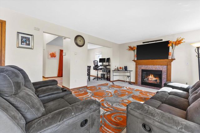 1809 W Wright STREET, Milwaukee, WI 53206