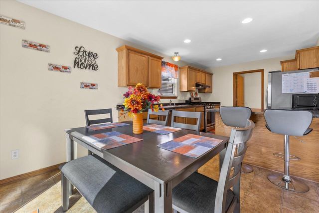 1809 W Wright STREET, Milwaukee, WI 53206