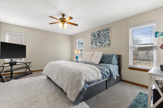 1809 W Wright STREET, Milwaukee, WI 53206