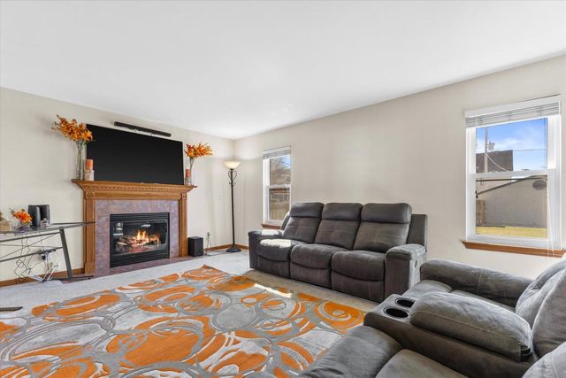 1809 W Wright STREET, Milwaukee, WI 53206