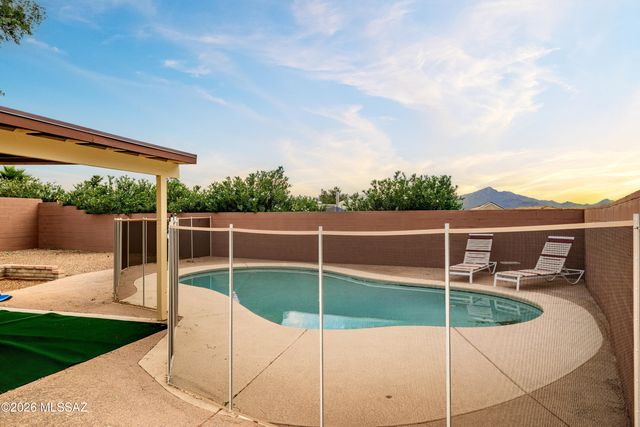 7541 N Juniper Road, Tucson, AZ 85741
