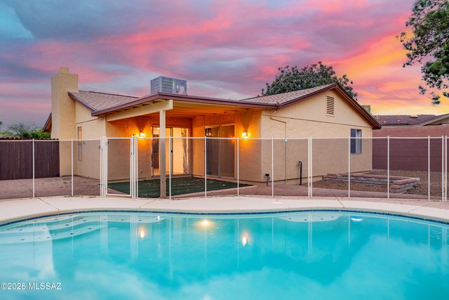 7541 N Juniper Road, Tucson, AZ 85741