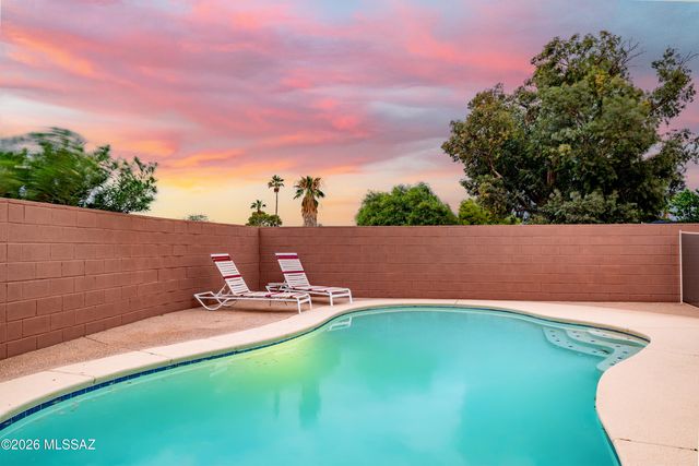 7541 N Juniper Road, Tucson, AZ 85741