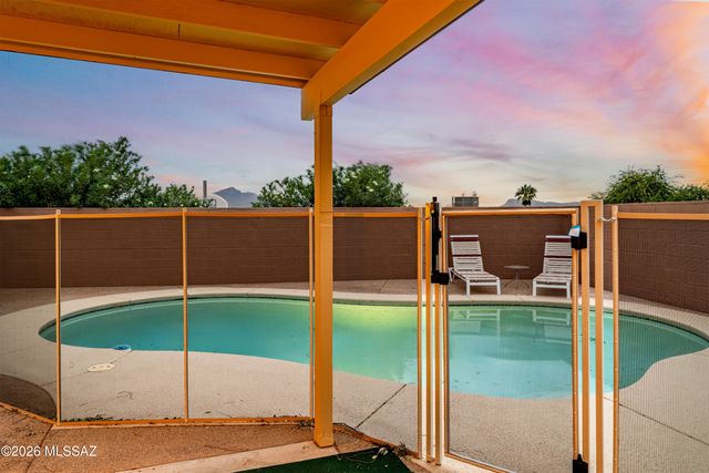 7541 N Juniper Road, Tucson, AZ 85741