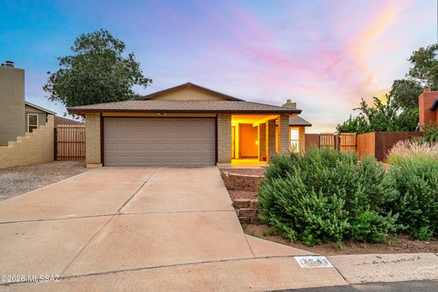 7541 N Juniper Road, Tucson, AZ 85741