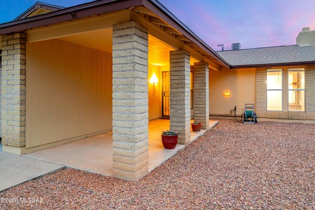 7541 N Juniper Road, Tucson, AZ 85741