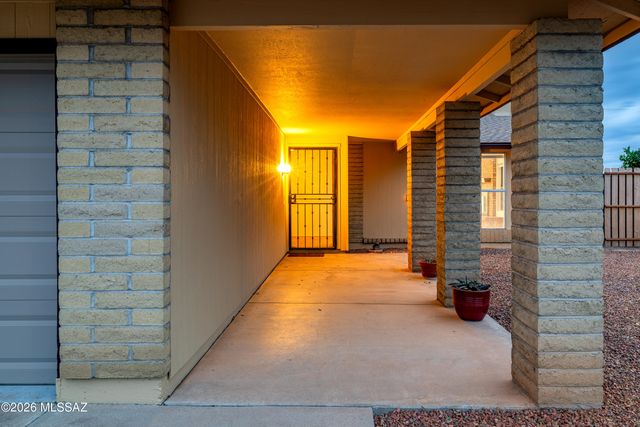 7541 N Juniper Road, Tucson, AZ 85741
