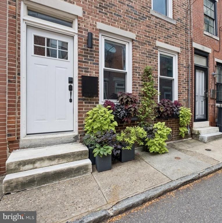 1706 WEBSTER ST, PHILADELPHIA, PA 19146 — photo 4