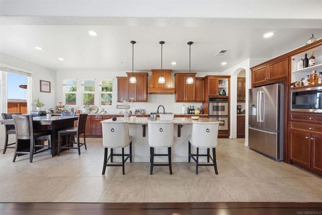 878 Sunset Ridge Pl, Chula Vista, CA 91914