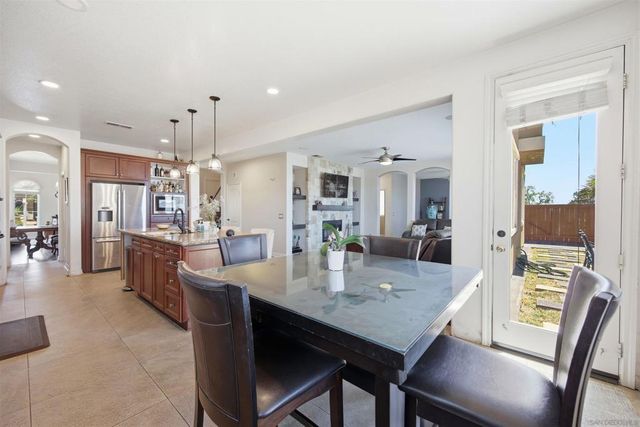 878 Sunset Ridge Pl, Chula Vista, CA 91914