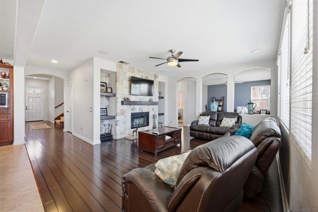 878 Sunset Ridge Pl, Chula Vista, CA 91914