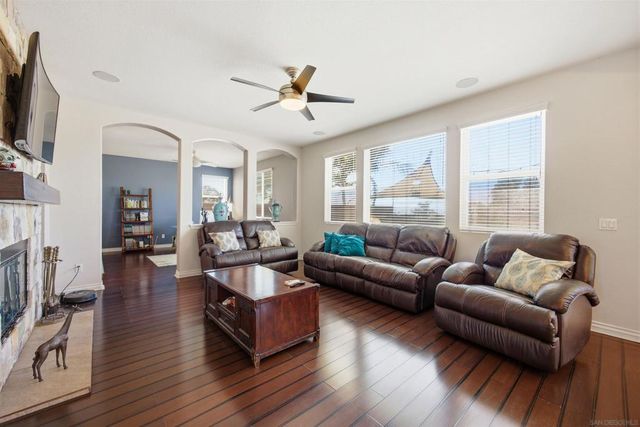 878 Sunset Ridge Pl, Chula Vista, CA 91914