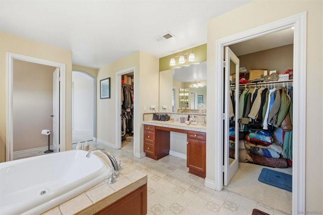 878 Sunset Ridge Pl, Chula Vista, CA 91914