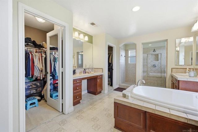 878 Sunset Ridge Pl, Chula Vista, CA 91914