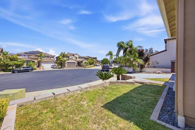 878 Sunset Ridge Pl, Chula Vista, CA 91914
