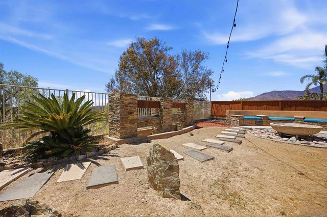 878 Sunset Ridge Pl, Chula Vista, CA 91914
