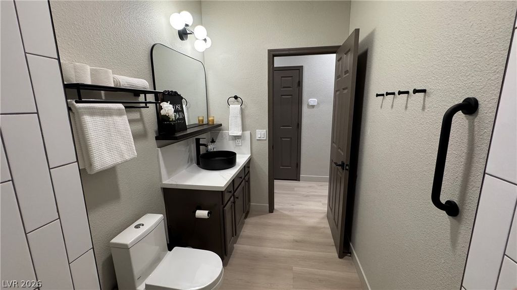 1851 Cypress Greens Avenue, Henderson, NV 89012