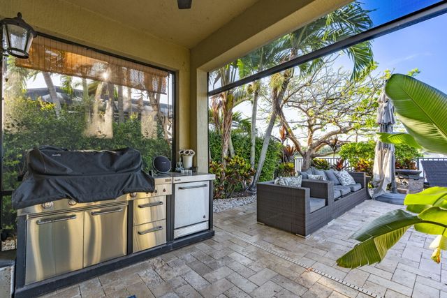 10551 Long Leaf Lane, Wellington, FL 33414